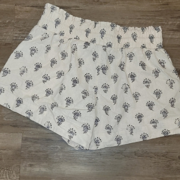 A New Day Linen Paper Bag Pull On Shorts Small - Picture 5 of 6